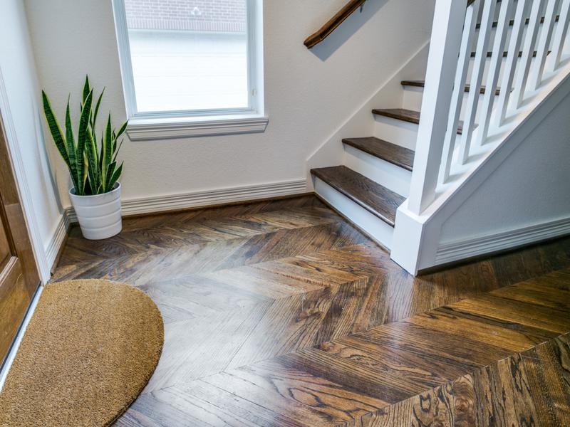 Entryway with lovely hardwood floor.